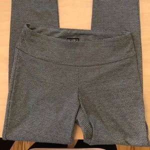 Soho ankle cropped pants